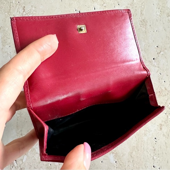 Gucci Wallet, Red with canvas monogram, Authentic - Picture 5 of 13